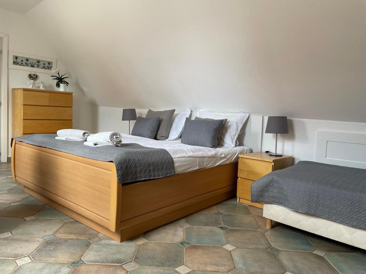 Szentesi Panzio Bed & Breakfast Fertorakos Ngoại thất bức ảnh